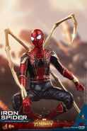 Iron Spider Hot Toys 12