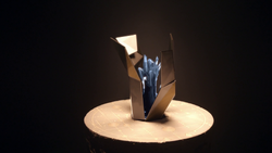 The Diviner opening itself to reveal the  within it