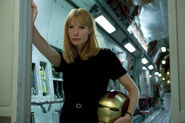 Pepper-Potts-Iron-Man-Helmet