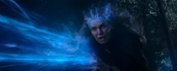 Harkness es despojada de su fuerza vital.