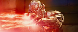 Ultron atacando