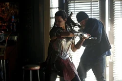 Sif pelea contra los motociclistas