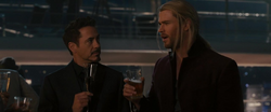 Thor discute con Tony