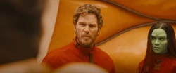 Quill consigue engañar a Karja.