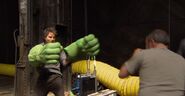 Avengers-ruffalo-hulk-hands-1-