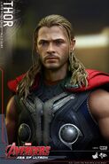 Thor AOU Hot Toys 13