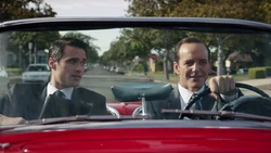 Уорд и Колсон едут к Лауре Хейворд