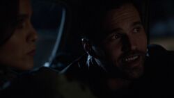 Уорд намекает Паламас на использование Колсона в своих планах