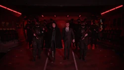 Доктор и  прибывают в 