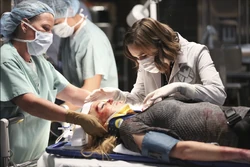 Симмонс оперирует 