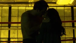 Murdock tiene sexo apasionado con Elektra.
