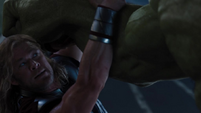 Thor razonando con Hulk