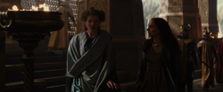 Foster y Frigga en el palacio