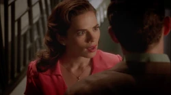 Carter recibe de Sousa una evidencia extra.