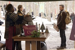 Missy signs  up to LARP