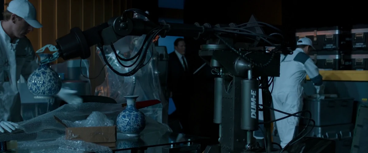 Роботы тони старка. Дубина железный человек. Дубина тони старка. Дубина робот старка. Роботы тони старка.