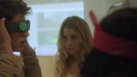 X-Ray Specs (Runaways1x10)