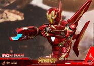 Iron Man IW Hot Toys 1