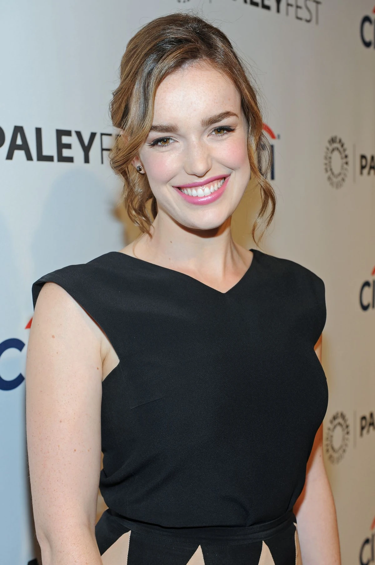 Elizabeth Henstridge | Marvel Cinematic Universe Wiki | Fandom