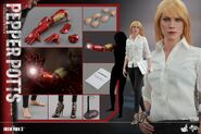 Pepper Potts Hot Toys8