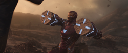 AIW IronManUsesPushedClampsOnThanos