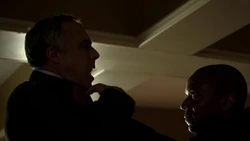 Детлок душит Блейка