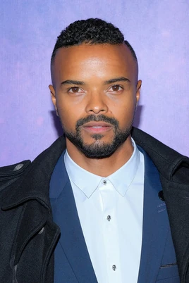 Eka Darville