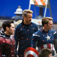 Chris-evans-on-the-set-of-the-avengers-4 14