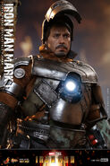 Iron Man Mark I Hot Toys4