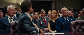 Pepper Potts y Tony Stark en el senado - Iron Man 2