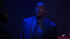 CockroachBeingFoundByLCage