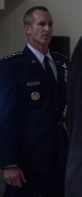 MilitaryMan-AoS-S1E22