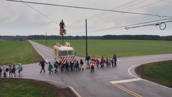 Visión vuela hacia la ciudad.