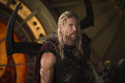 Thor-ragnarok-chris-hemsworth-5