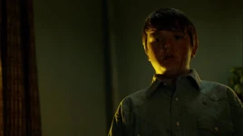 Wilson Fisk con restos de sangre