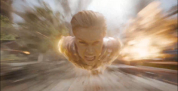 Warlock intenta salvar a Ayesha