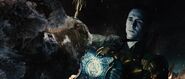 Loki-tries-to-kill-Heimdall