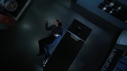 Гибель Симмонс в одном из циклов