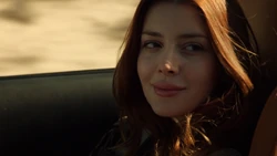 Лорелей подчиняет себе .