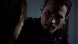 Уорд винит Гарретта в случившемся со Скай