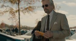  quietly bribes one of his 