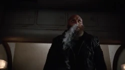 Джако пытается сбежать из плена.