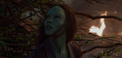 Gamora es salvada por Groot