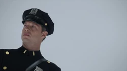 Эйбел разговаривает с .