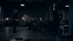 Симмонс пытается заслужить доверие 