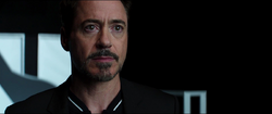 Tony viendo el nombre de Pepper