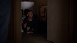 Lance-Hunter-Toilet-Handcuffed