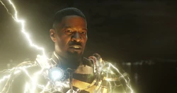 Electro confronts the three Spider-Man