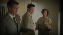 Fry with Agents Jack Thompson and Daniel Sousa while looking for Peggy Carter