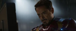 IronMan-WatchingParentsDeaths